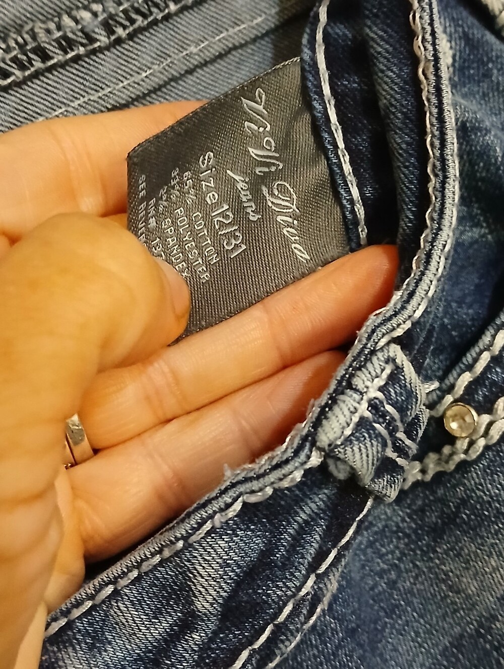 Dark Wash Embellished Pocket Jeans Brand Vi Vi Diva - Picture 3 of 8